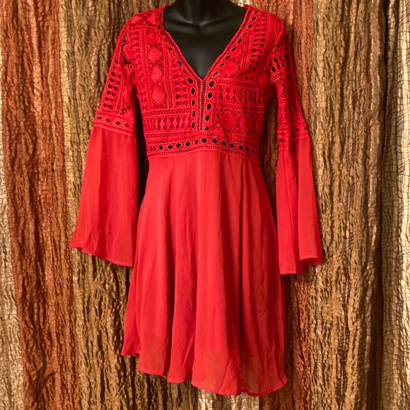 Dresses & Skirts - Lace mesh long sleeve dress